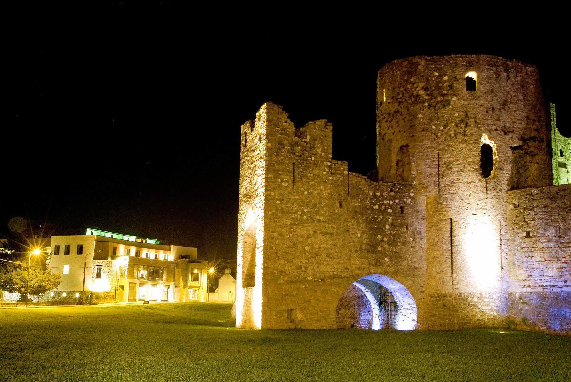 Trim Castle Hotel Exteriör bild